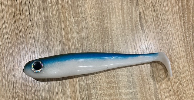 7.5 INCH HOLLOW SHAD BLUE FUZE SHAD 7.5 INCH HOLLOW SHAD BLUE FUZE SHAD